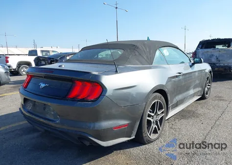 2020 Ford Mustang Ecoboost Premium z USA, uszkodzony, nr VIN 1FATP8UH8L5138728